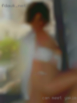 Can meet Yakima, WA a married couple or  single.
